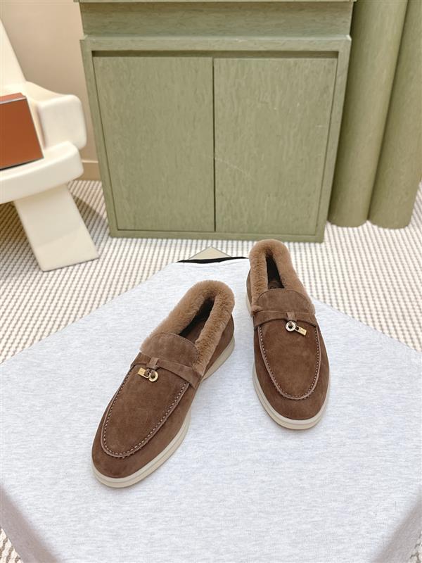 2025126104252183 440